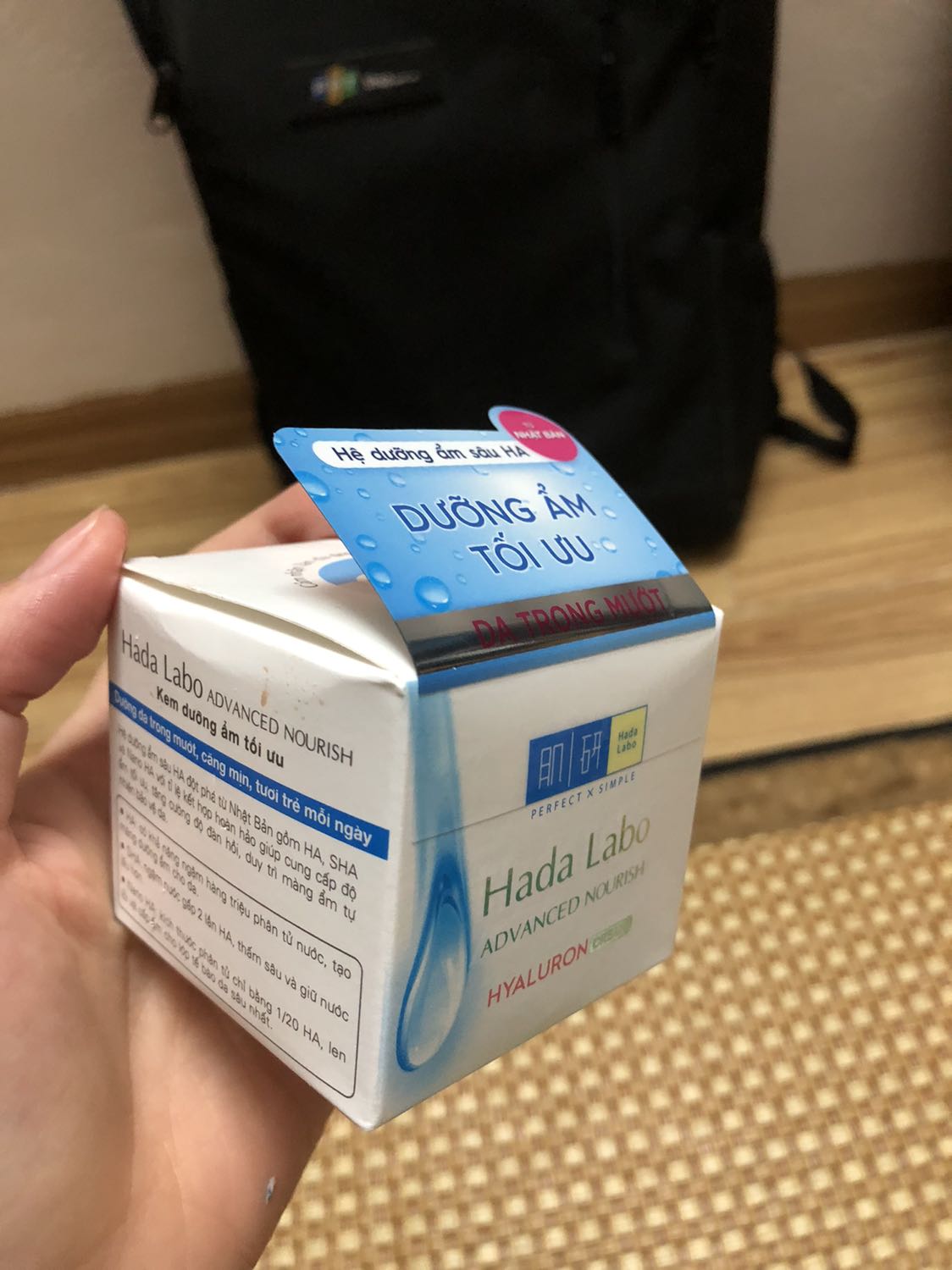 Sp gói cẩn thận, chuyển phát nhanh. Nhưng mà khá là lâu khô. Dính dính lâu rất là khó chịu. Mùa khô đông có vẻ hợp, tháng 11 ở đn trời hơi se lạnh nhưng vẫn thấy chưa hợp lắm