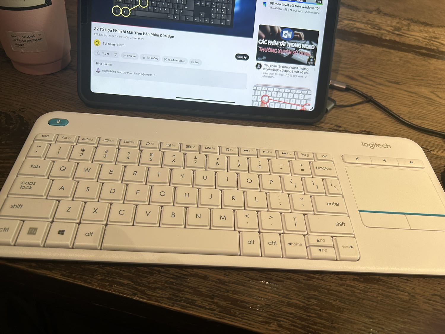 Bàn phím tôi mới mua chưa được 1 tháng đã không thể sử dụng với laptop và ipad, cảm ứng kém Bàn phím tôi mới mua chưa được 1 tháng đã không thể sử dụng với laptop và ipad, cảm ứng kém