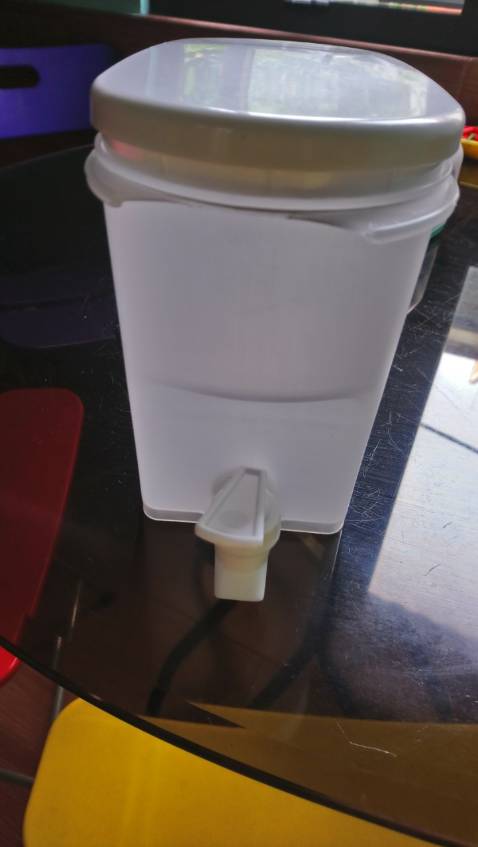 Giao hàng bị vỡ, nắp thì không đậy được