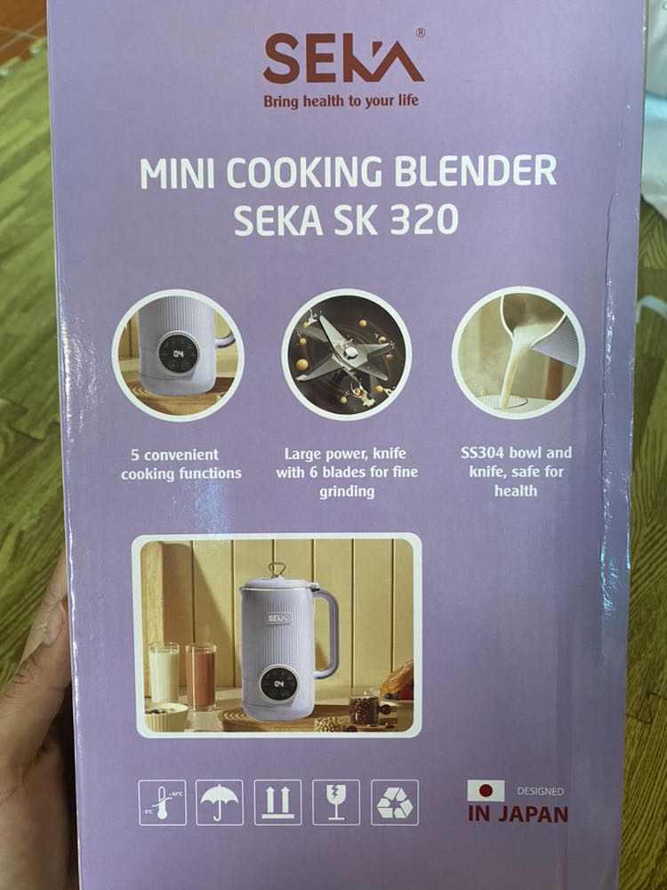 Máy đẹp, nhỏ gọn tiện cho ai hay di chuyển, máy nấu sữa quá là ok, xay đồ được luôn. Shop bán giá ok. Sẽ ủng họ shop