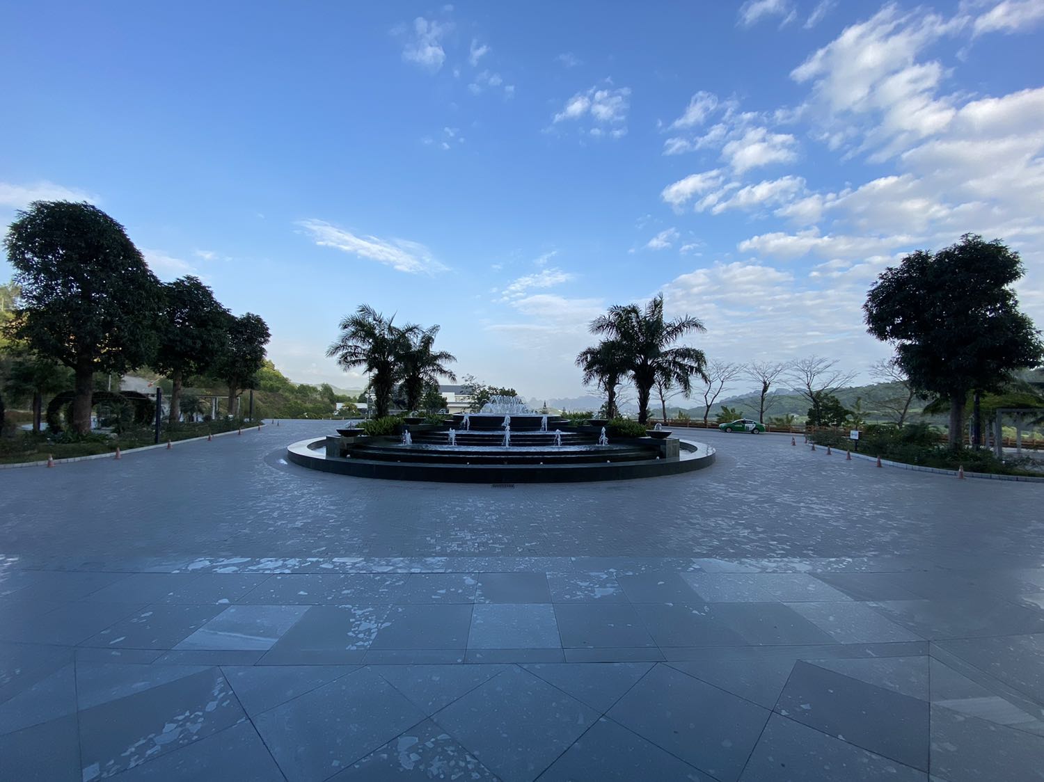 Sản phẩm chất lượng, giao hàng nhanh, shipper nhiệt tình chu đáo, đóng gói cẩn thận chắc chắn, shop tư vấn nhiệt tình, cám ơn shop nhiều lắm nhé.