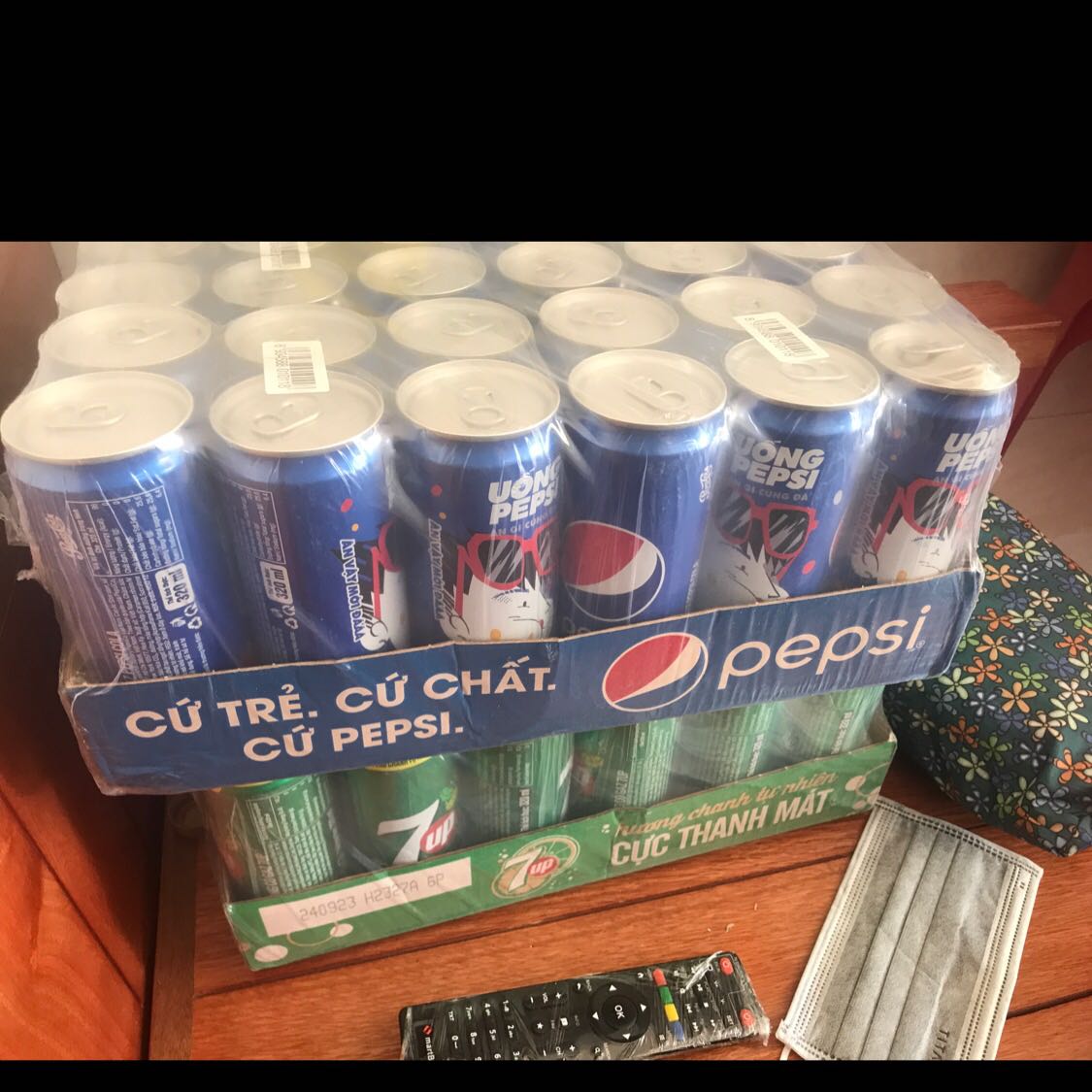 Mình lần đầu mua hàng tiki bị thất vọng nha mình đặt hàng Xuân mà giao hàng củ cho mình mình muốn mua hàng Xuân trên mới mua chịu tiền shíp cao 128k chớ nếu mua hàng thường thì chổ mình đầy hết chớ lên tiki mua hàng thường để làm gì Mình lần đầu mua hàng tiki bị thất vọng nha mình đặt hàng Xuân mà giao hàng củ cho mình mình muốn mua hàng Xuân trên mới mua chịu tiền shíp cao 128k chớ nếu mua hàng thường thì chổ mình đầy hết chớ lên tiki mua hàng thường để làm gì