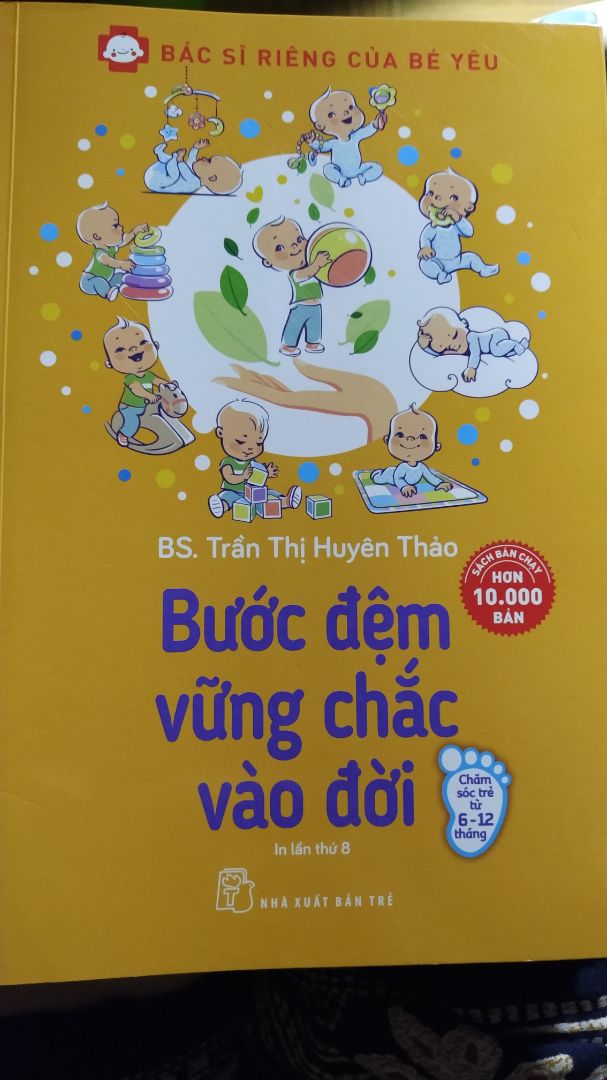 Những kiến thức y học chuyên môn được thể hiện qua cách viết hóm hĩnh, như kiểu trò chuyện cùng bạn đọc.Ngoài ra,sau mỗi bài viết còn có phầ đúc kết lại, nguồn tham khảo thông tin giúp người đọc yên tâm vì những kiến thức y khoa được nghiên cứu rõ ràng. Mình rất hài lòng về quyển sách này. Xin cảm ơn Tác giả và cả Nhà xuất bản!. Những kiến thức y học chuyên môn được thể hiện qua cách viết hóm hĩnh, như kiểu trò chuyện cùng bạn đọc.Ngoài ra,sau mỗi bài viết còn có phầ đúc kết lại, nguồn tham khảo thông tin giúp người đọc yên tâm vì những kiến thức y khoa được nghiên cứu rõ ràng. Mình rất hài lòng về quyển sách này. Xin cảm ơn Tác giả và cả Nhà xuất bản!.