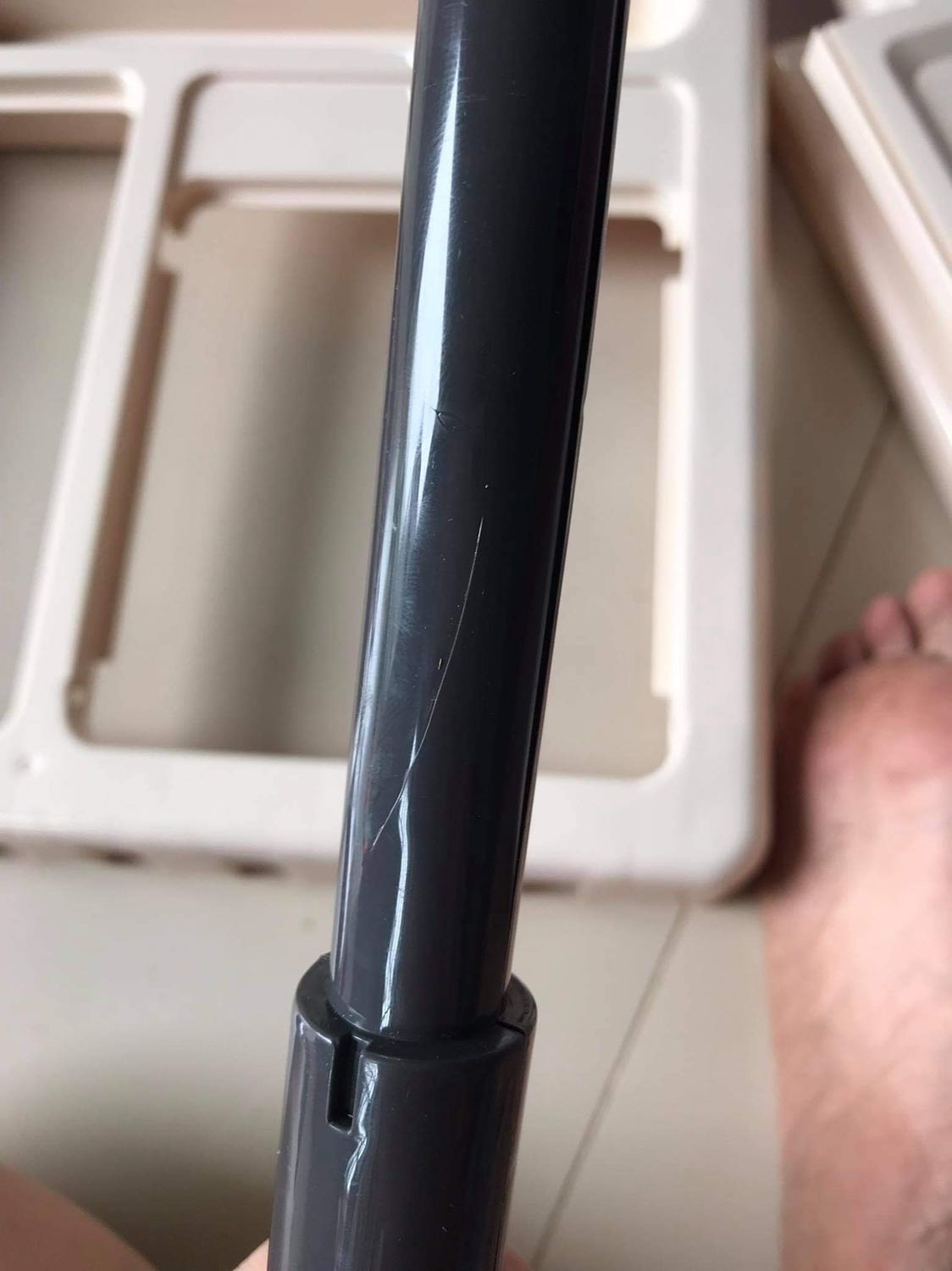 Ống bị dập vỡ
Không có hướng dẫn cách lắp đặt.