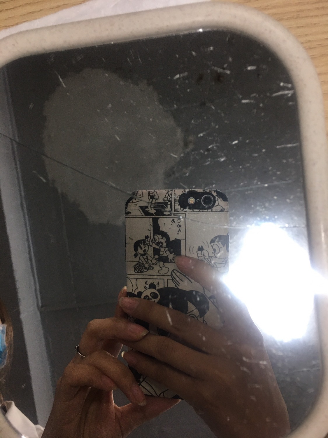 Hàng của mình bị vỡ rồi, Tiki đổi lại giúp mình ạ.