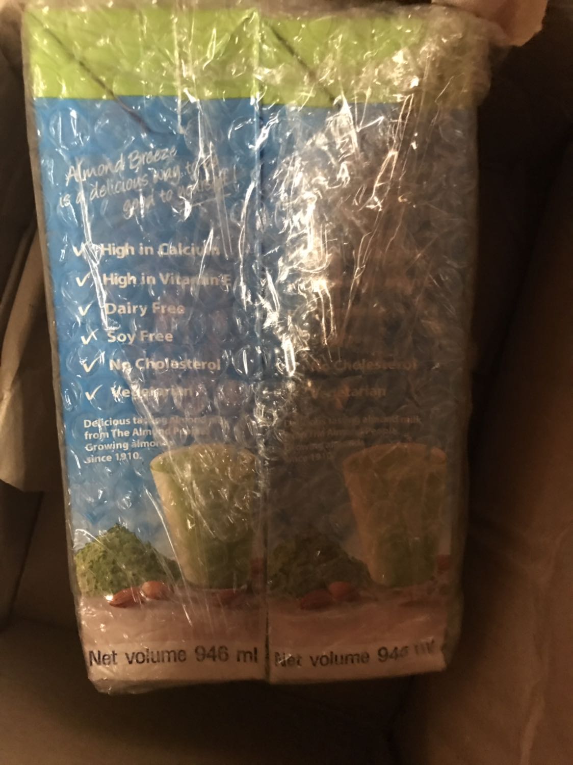 Lúc đặt hàng nhớ mãi không hiểu tại sao hồi ở UK không mua brand này, tới lúc nhận được hàng thì mới nhớ ra vì loại này quá nhiều đường lại không ngon.
Nói chung so với sữa Hàn thì hơn, nhưng so với mấy hãng sữa mình đã uống thì hơi kém.