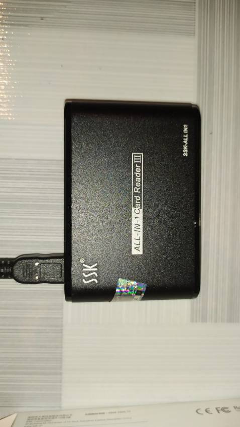 Đầu đọc thẻ ok, đóng gói cẩn thận. Nhưng góp ý nhỏ là khi dán tem bảo hành thì nhân viên nên cẩn thận xíu, không ai muốn nhận 1 chiếc hộp rách khi mua hàng cả.