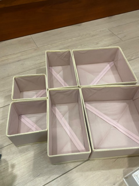 Hàng đẹp như hình, giá cả hợp với chất lượng. Giao hàng nhanh và đóng gói cẩn thận.