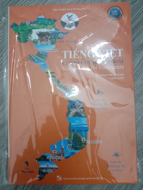 Giao hàng nhanh, SP đóng gói cẩn thận. Sách đẹp lắm, xem qua thấy sách dễ hiểu và chi tiết. Có voucher được tặng cho lần mua sau, cảm ơn shop nhiều