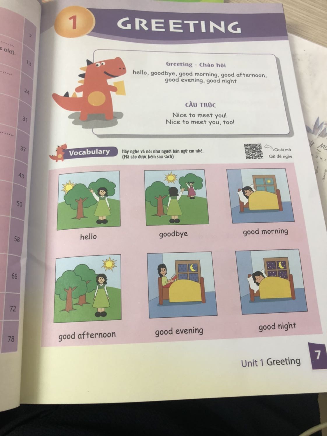 Sách có nội dung và bài học rất hay, có ảnh minh hoạ phong phú. Kèm mã QR ở mỗi bài học giúp các con tăng khả năng nghe, nói. Đi kèm sách là sticker khích lệ các con. Rẻ hơn trang bìa kha khá, bù qua tiền ship chắc là vừa đủ ? điểm trừ là ship đến hơi bị nhăn nheo sách 1 tẹo ? Sách có nội dung và bài học rất hay, có ảnh minh hoạ phong phú. Kèm mã QR ở mỗi bài học giúp các con tăng khả năng nghe, nói. Đi kèm sách là sticker khích lệ các con. Rẻ hơn trang bìa kha khá, bù qua tiền ship chắc là vừa đủ ? điểm trừ là ship đến hơi bị nhăn nheo sách 1 tẹo ?