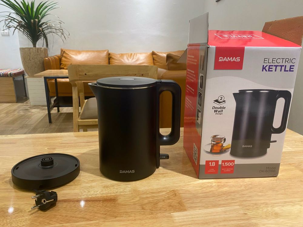 1 chiếc săn sale ưng ý nhất trong suốt cuộc đời mua hàng trên mạng của mình. Ui cha cái bình thiết kế nó đẹp thiệt đẹp, nhìn ảnh thấy hơi ảo mà thực tế nó đẹp ghê gớm các bạn. Hộp đóng gói cực chắc chắn, bên trong có sốp bọc sản phẩm chống va đập, chưa biết chất lượng ra sao mà đã rất ưng ý rồi ạ. Xứng đáng với số tiền bỏ ra, tiền nào thì của đấy các cụ  nói không thể nào chính xác hơn. Cho shop 5*