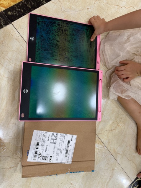 Không xoá được bảng mặc dù đã mua pin mới để thay thế