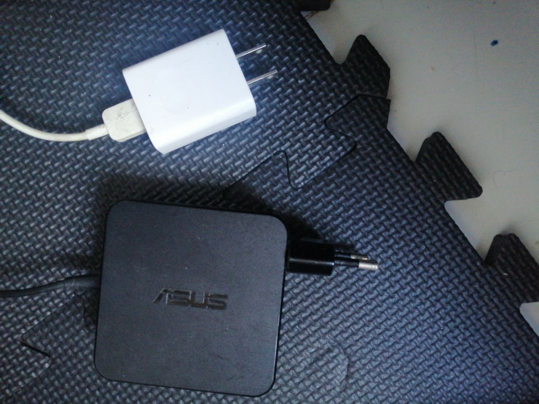 Sản phẩm tốt, như hình
Các dây điện chấu tròn sẽ dễ ghim còn các đầu dẹp thì cần dùng lực tí n ghim vào thì bám chắc