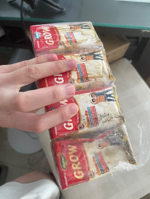 Cực tệ giao sản phẩm dùng cho con nít mà như thế này giết ngừoi ah yêu cầu xử lý gấp