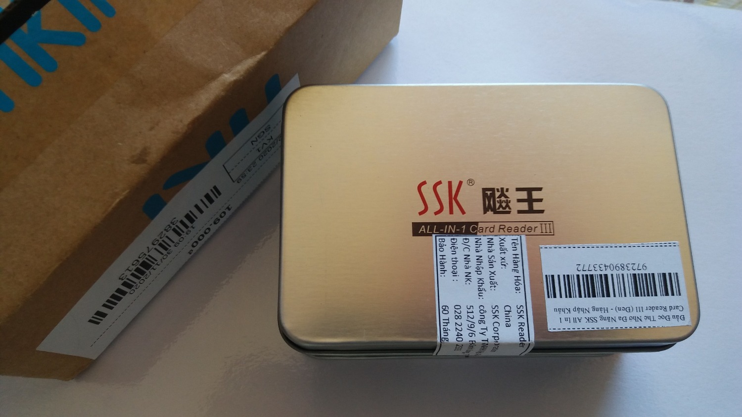 Giao hàng nhanh, đóng gói cẩn thận, xử đung tốt, time chép file khoản 20mb/s
Điểm trừ duy nhất là mua ngày 1-12 mà tem bảo hành ghi tháng 9-2020