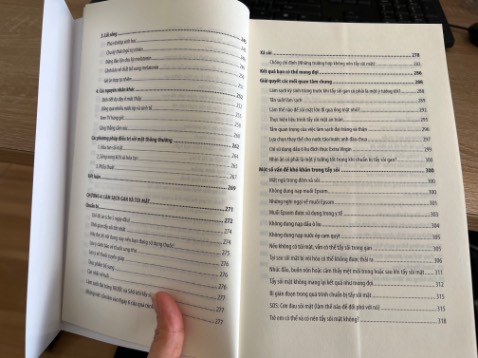 Mình đã nghe qua cuốn sách cùng tác giả Andreas Moritz trong cuốn Ung thư không phải là bệnh. 
Nhưng phương pháp của ông giúp chữa lành theo phương pháp tự nhiên, mà tránh xa hoá chất độc hại.
Mình tin rằng những kiến thức trong cuốn sách này cũng sẽ giúp bạn và những người xung quanh có cái nhìn khách quan hơn và tư duy đúng đắn hơn về những loại thuốc kê đơn vô tội vạ bấy giờ chúng ta vẫn tin tưởng và lệ thuộc vào thuốc . 
Nên đọc nha, sách rất hay .
