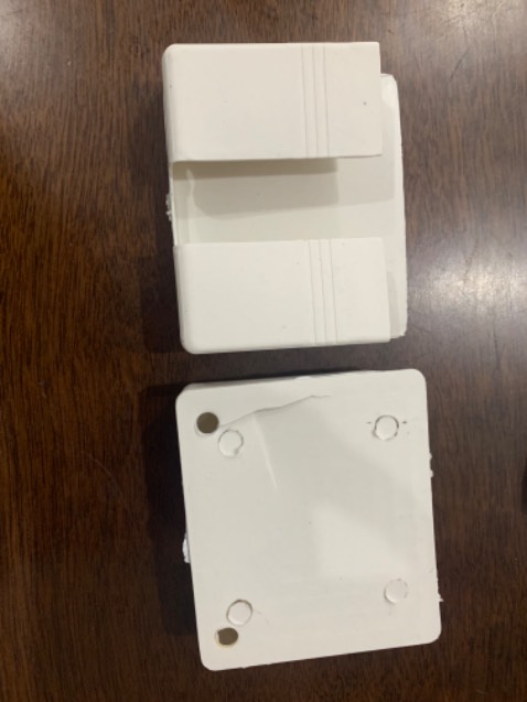 Sản phẩm phù hợp với giá thành, mình mua 2 sp 1 sp bị nứt khi chưa sử dụng, 1 sp còn lại đem gắn sd bỏ điện thoại vào bị rớt xuống nền gạch và bị gãy, thé là mình đành phải chia tay 2 bạn.