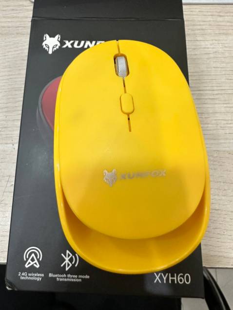 Chuột XYH60 màu vàng đẹp, không bị quá chói, chuột êm nhạy, giá lại rẻ, mua ủng hộ lần sau.