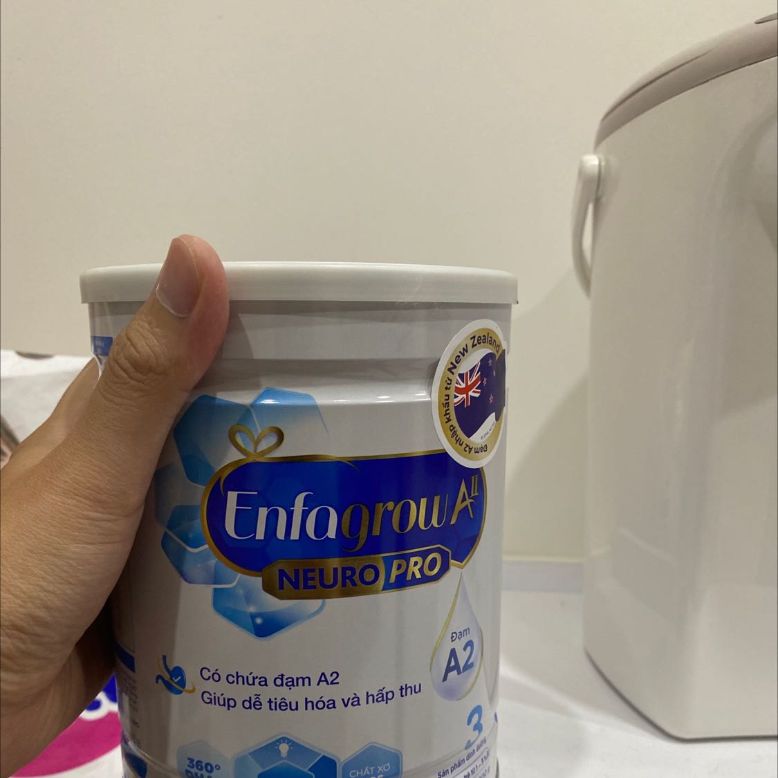 Sản phẩm không thể thiếu của bé nhà mình, bé chịu sữa này từ khi còn nhỏ xíu