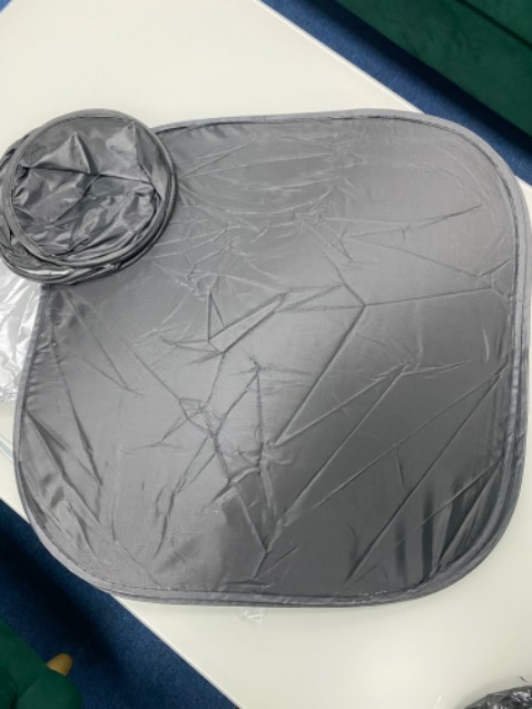 Sản phẩm không giống mô tả. Đổi trả, vẫn giao sai!