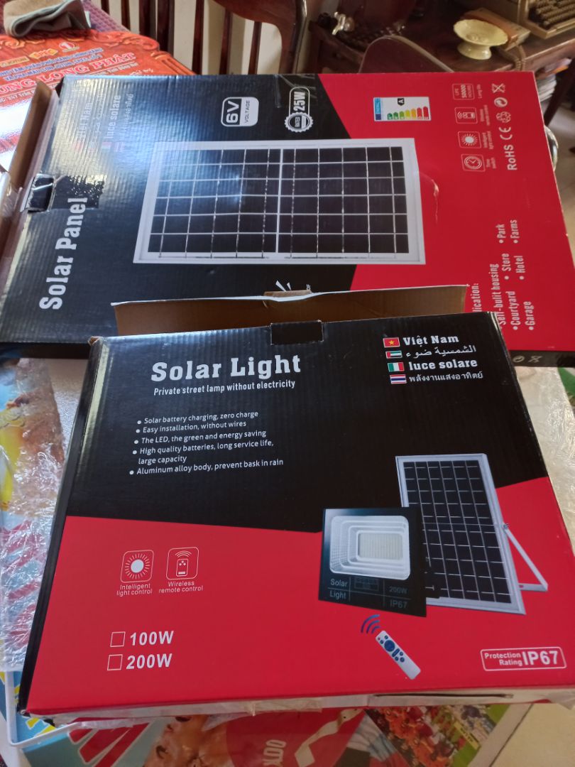 Đèn đúng như giới thiệu. Giao hàng nhanh. Đã *** thử và đã treo. Sáng tốt. Độ bền phải để thời gian mới biết. Ngoài Giấy giao hàng ghi có giấy bảo hành 02 năm mà tìm hoài không thấy...