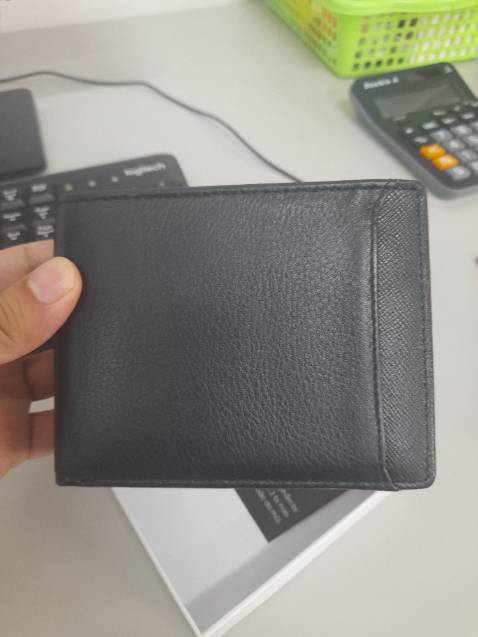 Kiểu dáng ổn, giao hàng đúng hẹn, hy vọng là chất lượng ok