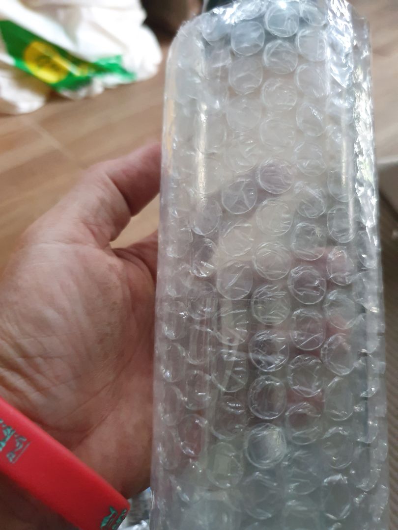 Hàng hóa được đóng gói kỷ lưỡng. Rất hài lòng. Cho khách hàng cảm giác được trân trọng.
Xin cãm ơn