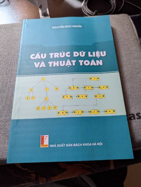 Sách xịn, giá phù hợp cho sinh viên. À mà sinh viên ngành CNTT mà cày hết cuốn này thì khỏi bàn luôn. 🙂‍↕️