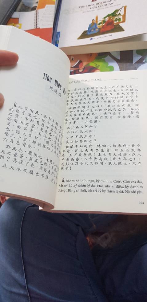 nội dung rất hay, dịch dễ hiểu, chất liệu giấy tốt, sờ rất thích, giao hàng nhanh