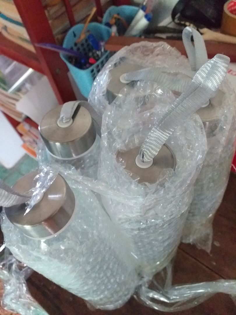 hàng giao nhanh, đóng gói đẹp. chai siêu xinh luôn ạ ? sẽ ủng hộ shop dài dài luôn