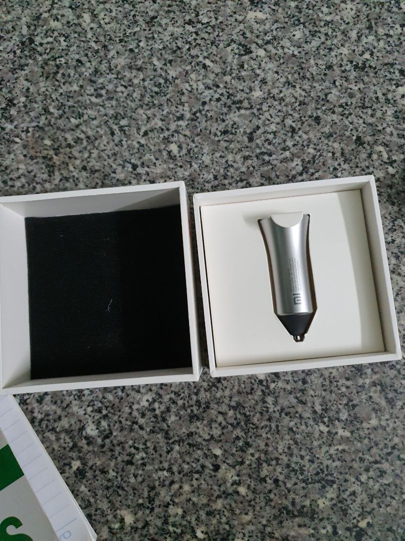 Sản phẩm đẹp, gọn, chưa gắn vô xe nhưng thấy hài lòng :) Sản phẩm đẹp, gọn, chưa gắn vô xe nhưng thấy hài lòng :)