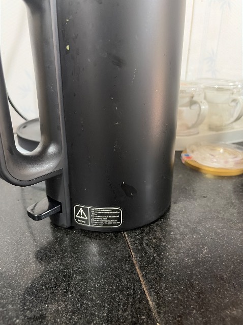 inox của bình mới sài 2 tháng thì gỉ nhẹ