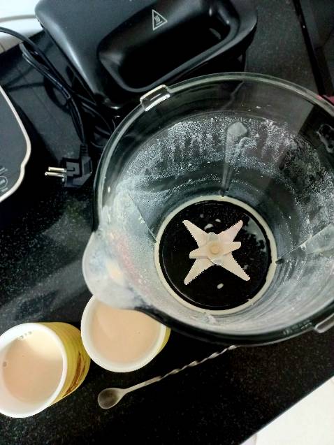 Máy đẹp, gọn, nấu không ồn ( đã dùng loại máy khác). Rất hài lòng 👍 tặng shop 5🌟. Tiki đóng gói kỹ, shiper nhanh nhẹn dễ thương. Tuyệt vời. Xin cảm ơn