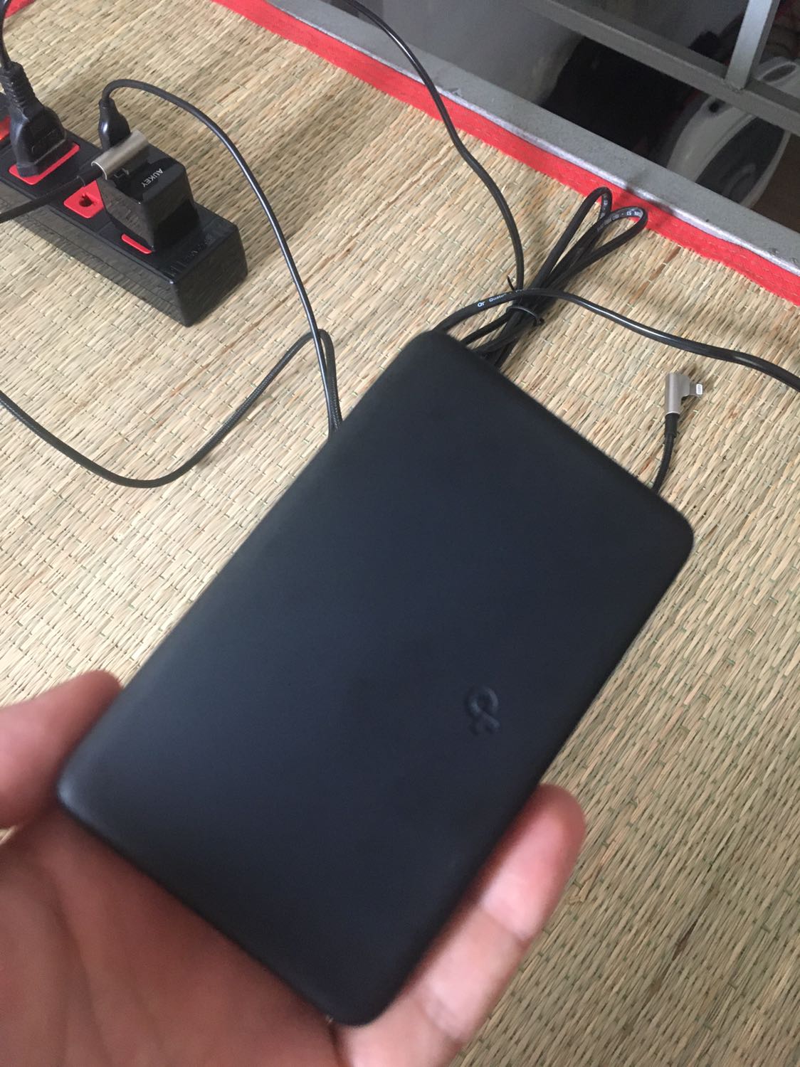 1.Thấy review trên mạng là tp-m7350 có băng tầng kép nhưng mẫu này lại chỉ hỗ trợ băng tầng 2.4ghz, xem các lượt nhận xét thì thấy vài người đánh giá có băng tầng kép, vậy là sao???
2. Sản phẩm không hề có tem hay phiếu bảo hành???
Yêu cần tiki trả lời! 1.Thấy review trên mạng là tp-m7350 có băng tầng kép nhưng mẫu này lại chỉ hỗ trợ băng tầng 2.4ghz, xem các lượt nhận xét thì thấy vài người đánh giá có băng tầng kép, vậy là sao???
2. Sản phẩm không hề có tem hay phiếu bảo hành???
Yêu cần tiki trả lời!