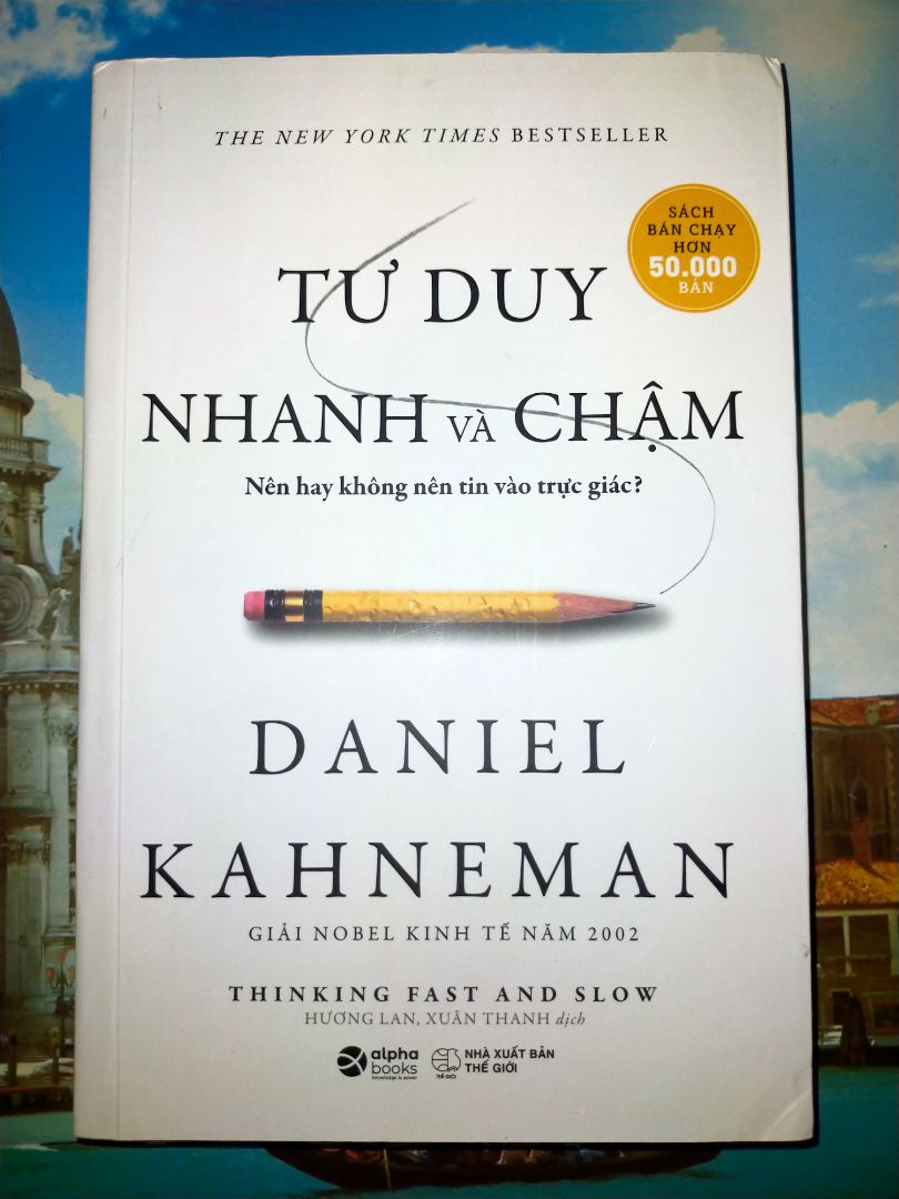 Mọi thứ tôi đều đánh giá cao. Nhưng do công đoạn gói và giao hàng nên mép sách hơi quăn.