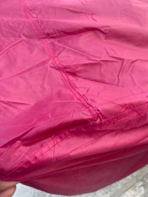 mây rất cẩu thả.. lúc về ko trùm chỉ xem sơ ok.. khi trùm thử rất ko hài lòng..quá ẩu