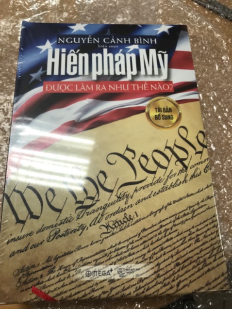 Sách được giao nhanh, đóng gói cẩn thận! Rất hài lòng!