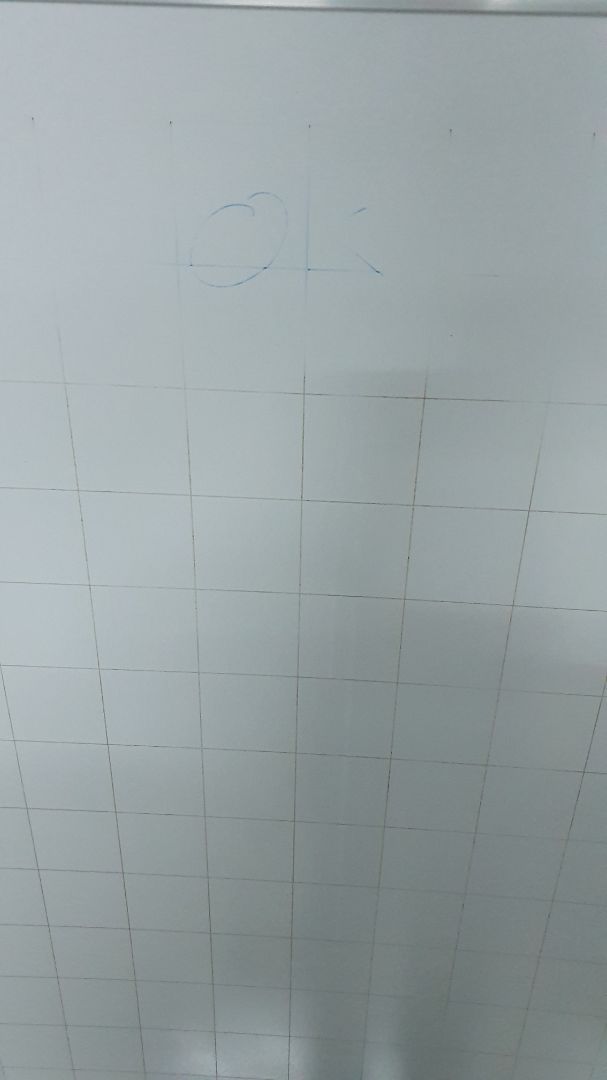 giao cẩn thận. nhanh. mà sản phẩm tệ. viết bút lông lau không ra ?