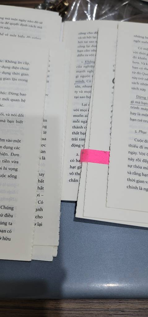 Chất lượng cuốn quản lí nghiệp quá kém. Mới dùng đã bung hết.