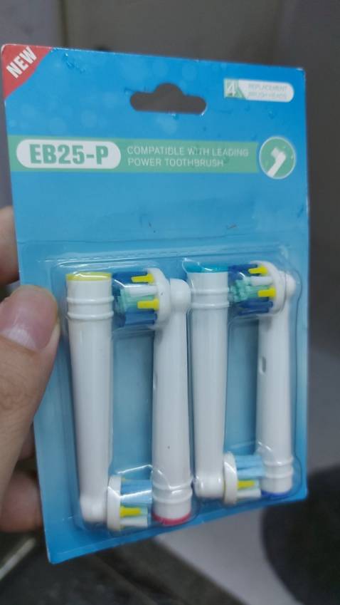 Dùng thích, răng mình nhiều mảng bám, đen mà đánh vài lần là sạch, cước tốt đánh không đau, Kết hợp thêm vài đầu nữa là khỏi lo  gì cả. Nói chung hài lòng