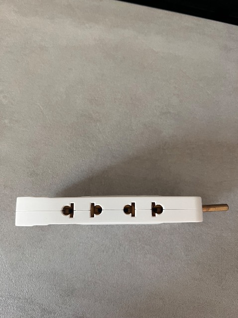 Chất Lượng Tốt , ổ cắm giữ chắc chắn phích cắm , giao nhanh