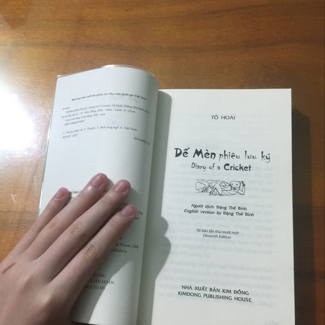 Sách đẹp, bọc kĩ, giao hàng nhanh lắm nha. Ko có j để chê luôn