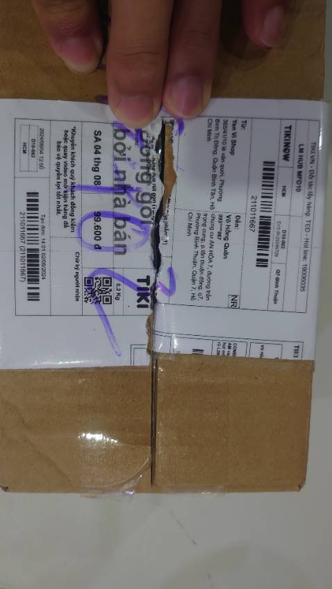 Giao không đúnh sản phẩm như hình