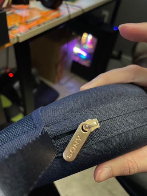 Nguyên seal ko móp méo . Giao hàng còn phải có code mới được lấy . Rất an toàn
Mua hàng giá cao tại tiki phải nói là an toàn và an tâm. Ủng hộ dài