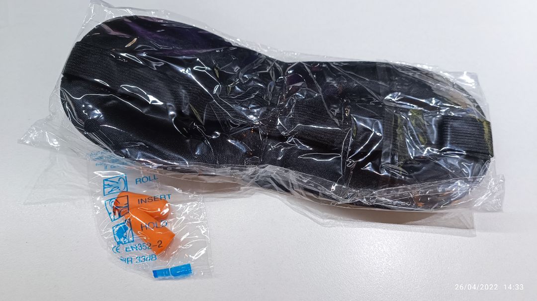 Có quà tặng kèm. Giao nhanh. Che mắt mềm mại dễ chịu