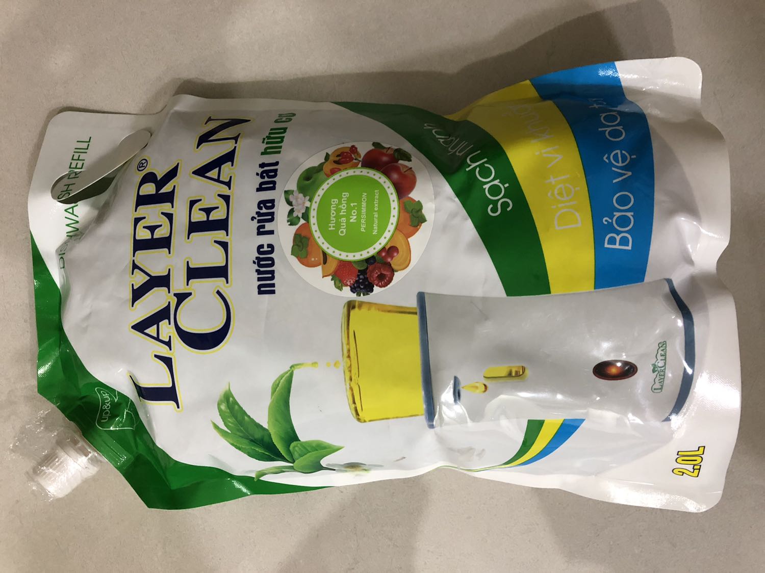 Sản phẩm sử dụng rất an toàn cho da. Da ko bị khô ngay cả khi dùng nhiều. Rửa chén rất sạch & tốn ít nước, rửa nhanh. Mùi hương nhẹ nhàng. Giá mềm.