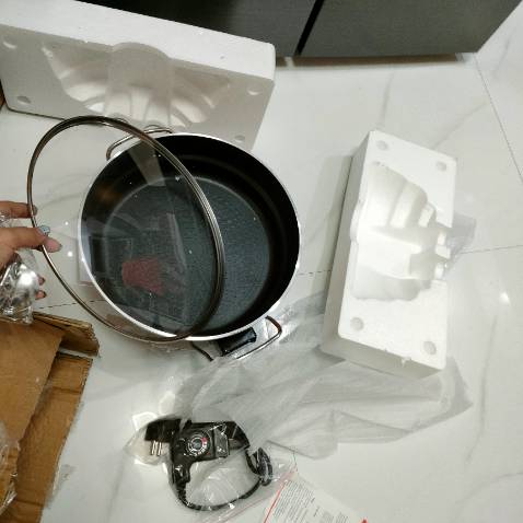 Lúc đặt hàng  Nồi ở video có vỉ hấp trong khi mình nhận hàng chỉ có nồi không có vỉ hấp là sao.Thất vọng thật sự