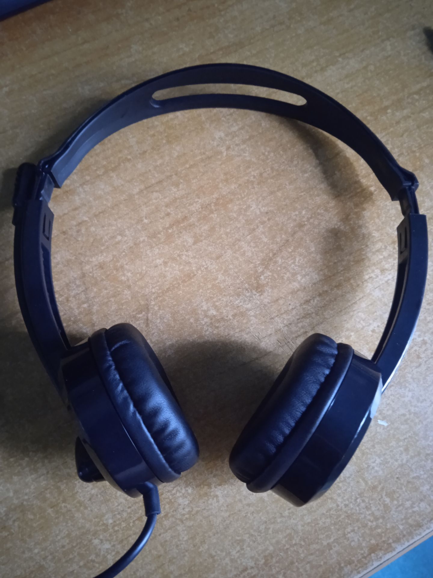 sản phẩm giao hàng nhanh, tai nghe nghe ổn, có thể nghe được, hàng cũng xịn xò sản phẩm giao hàng nhanh, tai nghe nghe ổn, có thể nghe được, hàng cũng xịn xò