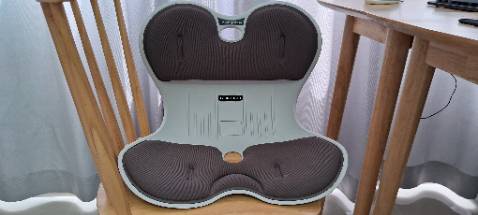 Đẹp,  cứng cáp ngồi tạm ok.  bền vững phải chờ thời gian. Ai béo bụng khó đẩy mông vào sâu dc.  Thích hợp nhất cho ai bụng vừa phải