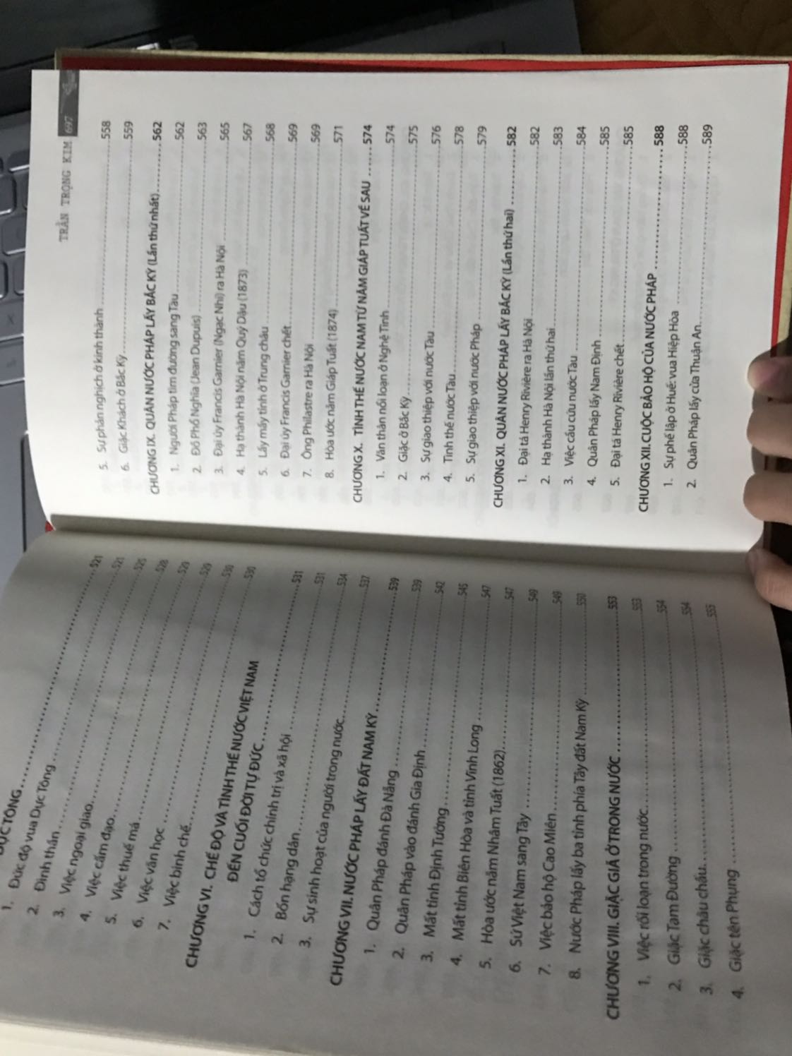 Tuy sách bị lỗi ở 4 góc
Nhưng không rách hay ảnh hưởng nhiều lắm
Nếu không rách nặng thì Dù s đối với nội dung vẫn quan trọng hơn 
Giao chậm hơn ngày dự giao 2 ngày nhé
Mình rất hài lòng